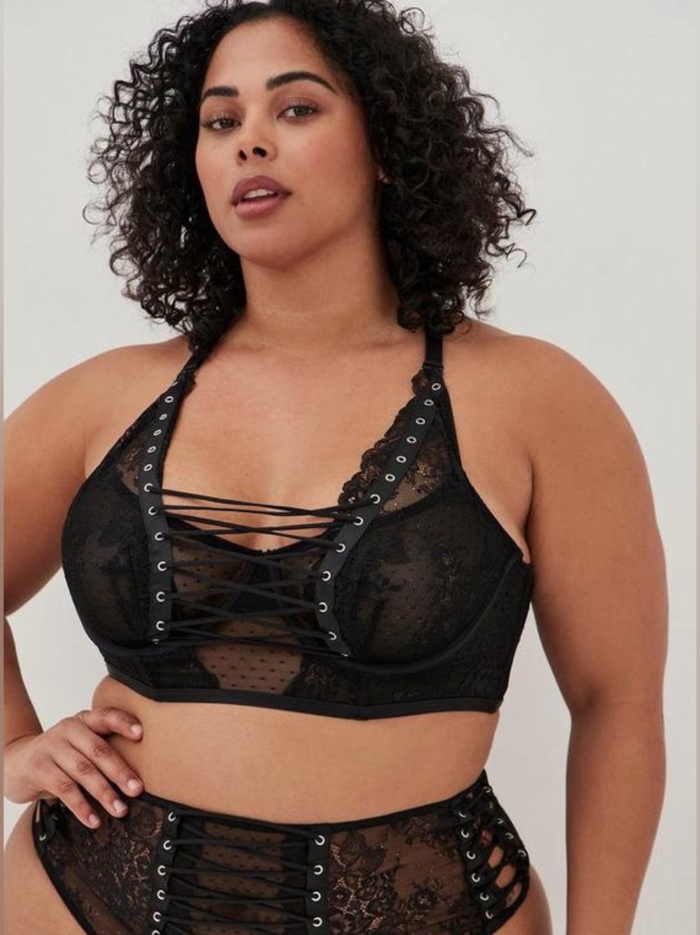 Torrid Curve Laced Up Lace Underwire Bra Black Size 4 New With Tags